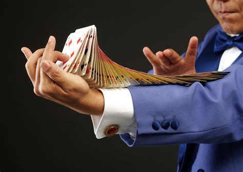 Enhance your card magic repertoire with our expert training sessions